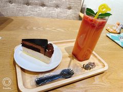 -藏猫猫咖啡主题馆(中央大道店)