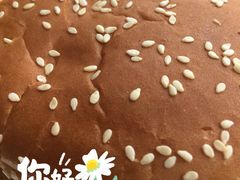 -麦当劳(展览路店)