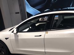 -TESLA 特斯拉(上海太古汇体验店)