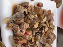 辣炒蛤蜊-1910老鲁味海鲜·戳子肉·青岛菜(金沙滩店)