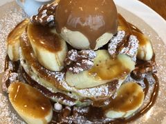 -ROAST coffee & eatery