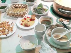 -六少·猪肚包鸡火锅(卓悦INTOWN店)