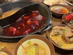 -萍姐火锅·公路夜市(武汉首店)