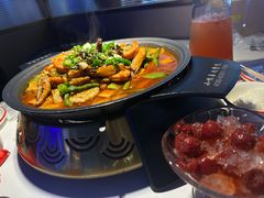 -徐记小怪兽肉蟹煲(中央大街店)