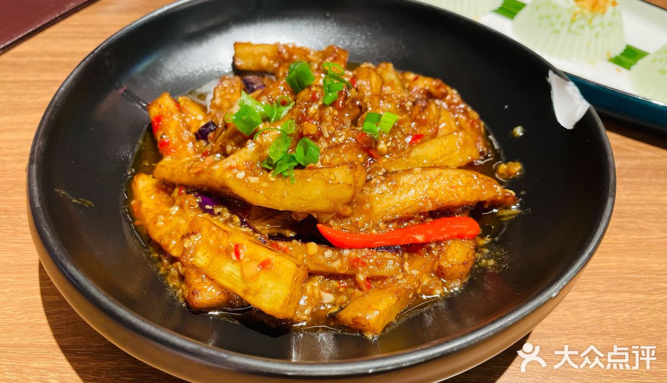 非常好找的一家店铺。环境：半开放式