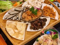 野生菌汤锅-大理董·董家小厨野生菌火锅(古城旗舰店)