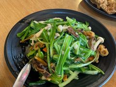-大树下海鲜饭店