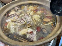 -威邵鸡煲(西华路总店)