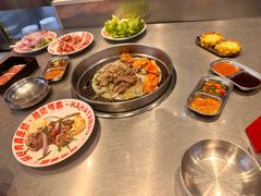 -哈哈碳都·牛肋条无限自助烤肉(台江万达店)