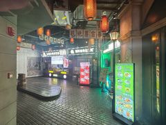 -上海世纪汇广场
