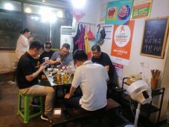 -渝嘴小老弟老火锅(华新村店)