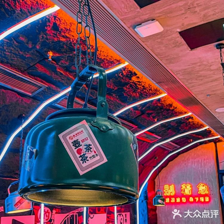 对不起我的包 都被这家火锅店赚去了