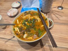 -粉八·云南米线·建水烧烤(常熟路店)
