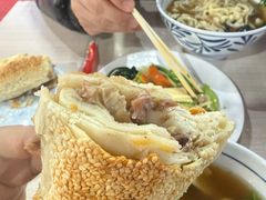 -赵氏牛肉罩火烧