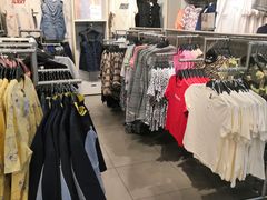 -H&M(鹏欣水游城店)
