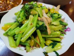 炒芹菜-白沙菜市场