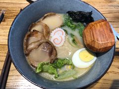 霸王豚骨拉面-汤去三面(骆驼店)