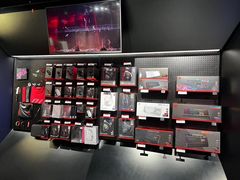 -ROG玩家国度(美罗城店)
