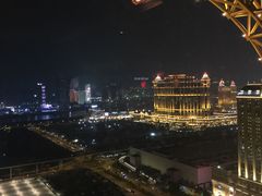 -影汇之星8字形摩天轮