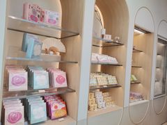 零售区-好利来(七宝领展广场店)