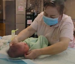 -臻康乃馨月子中心(集美店)