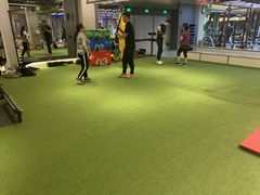 -立峰超越健身中心(先天下店)