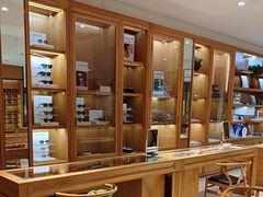 -宝丽眼镜(湖墅店)