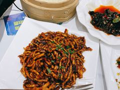 京酱肉丝-乐忻皇朝汇(环贸iapm商场店)