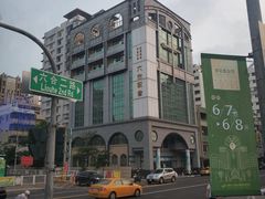 -六合夜市