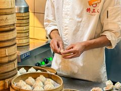 -馋三尺蟹粉小笼(人民广场店)