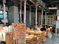 大堂-么肆烤肉·中式自助·烤肉大排档(街道口季佳PAI店)