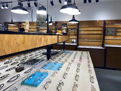 -罗伯特眼镜·蔡司官方授权(罗湖国贸店)