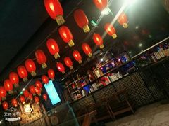-炭火功夫烤鱼·小龙虾音乐餐吧(新风街店)
