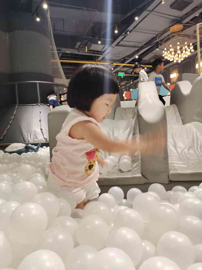 twinkle耀童亲子餐厅(世纪汇店)-"一直想要来这个耀童亲子餐厅～看