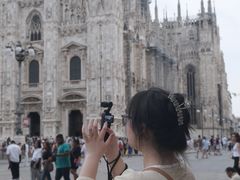 -文艺复兴百货(米兰大教堂广场店)