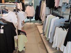 -H&M(鹏欣水游城店)