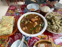 -何适山庄 ·可团建(水长城P2停车场店)