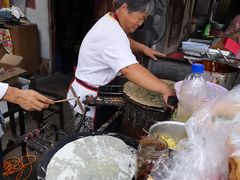 -正宗杂粮煎饼香软鸡蛋饼