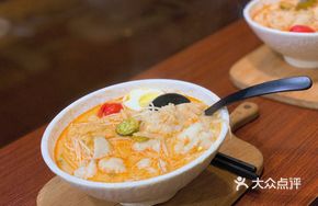 Signature Thai Noodle King Tom Yum