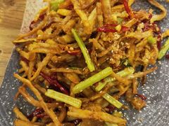 干煸茶树菇-冰川延边料理·炭烤串(原小木屋店)