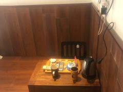 -拖板鞋咖啡旅行酒店(春熙路地铁站店)