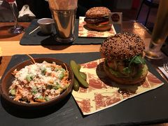 -FAT COW(虹梅路店)