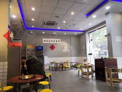 -老街烧烤大排档·地道湖北菜·龙虾馆(汉口火车站店)