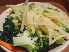 时蔬双拼-红猪卤肉饭(大西洋美食城店)