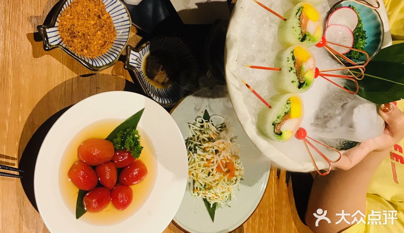 这家的料理颜值口味都很高哟～