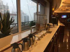-深圳富苑皇冠假日套房酒店