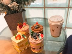 -花花卷卷·鲜食蛋糕(泉屋店)