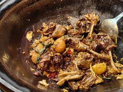 -鱼窝棚柴火铁锅炖(富山屯店)