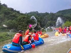 -紫荆关长城漂流