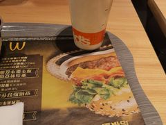 -麦当劳(欧亚大观商都店)